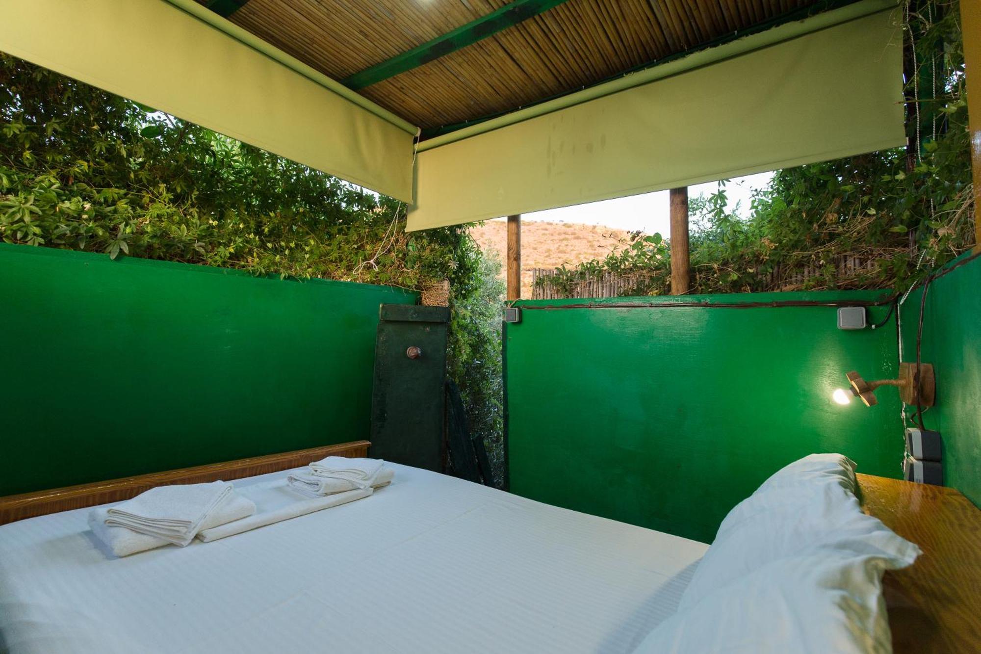 Sofiana'S Garden Retreat With Private Pool Daire Dhrapaniás Dış mekan fotoğraf