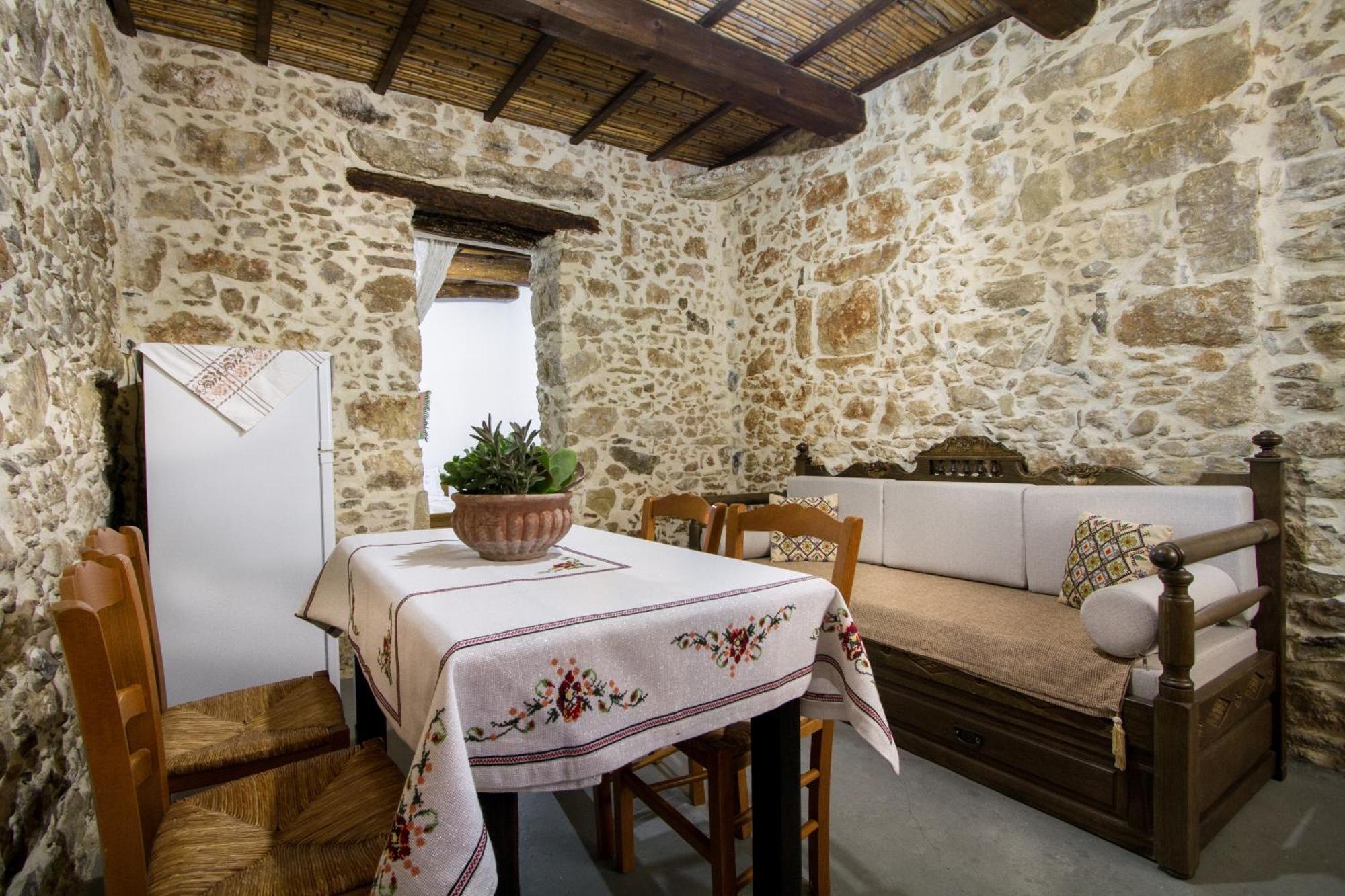 Sofiana'S Garden Retreat With Private Pool Daire Dhrapaniás Dış mekan fotoğraf