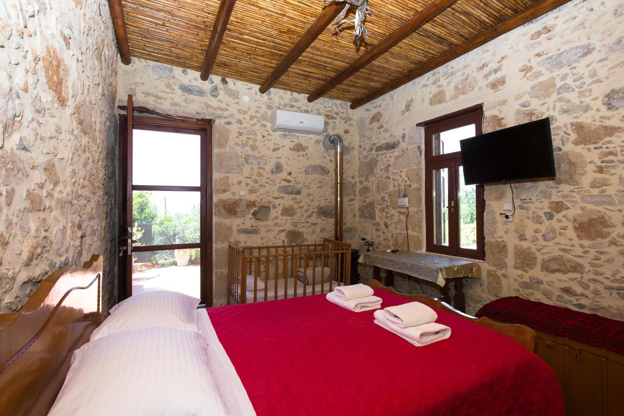 Sofiana'S Garden Retreat With Private Pool Daire Dhrapaniás Dış mekan fotoğraf